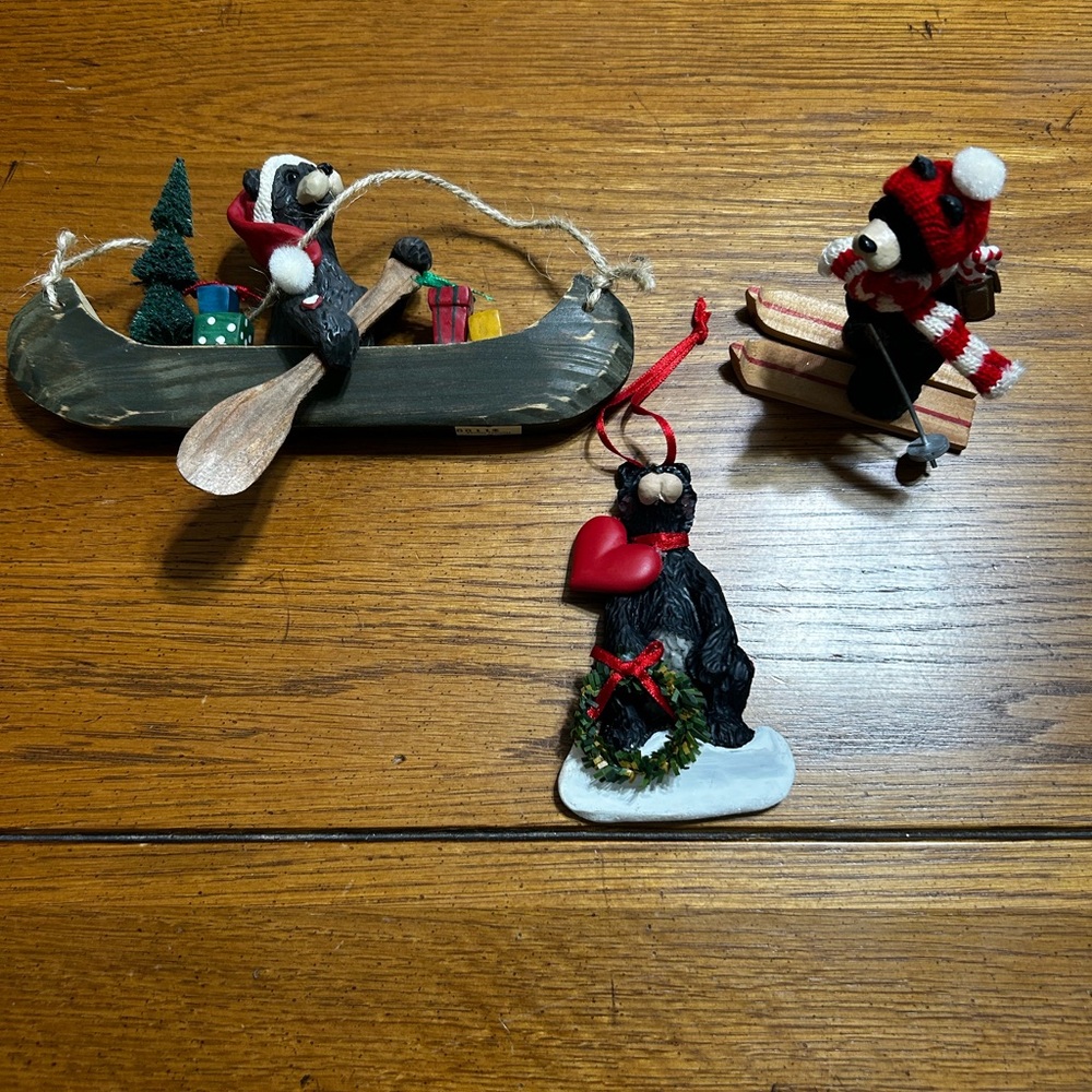 Kurt Adler Holiday Bear Ornaments Set - Black and Red